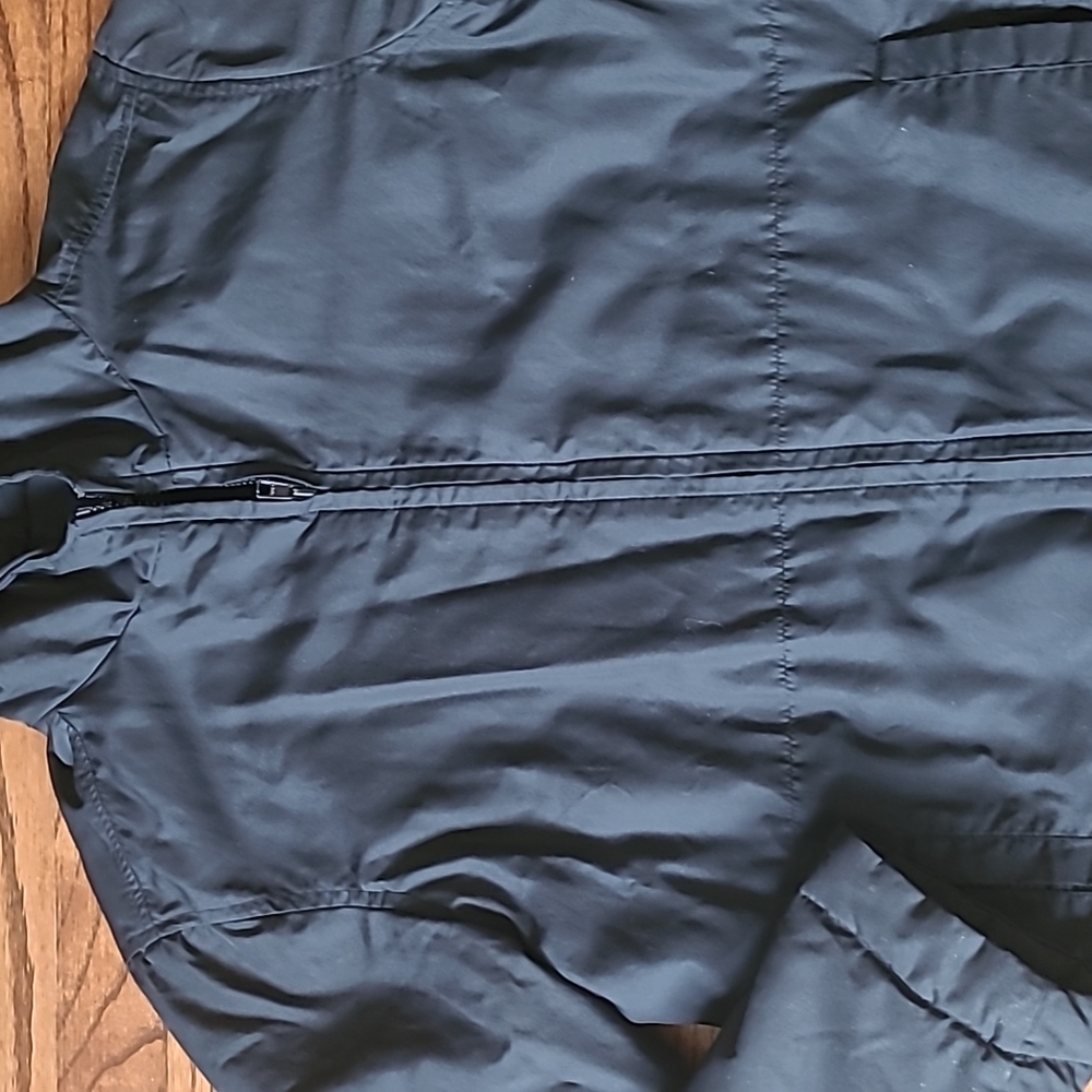 Gap Lightweight Packable Hooded Jacket - image 7